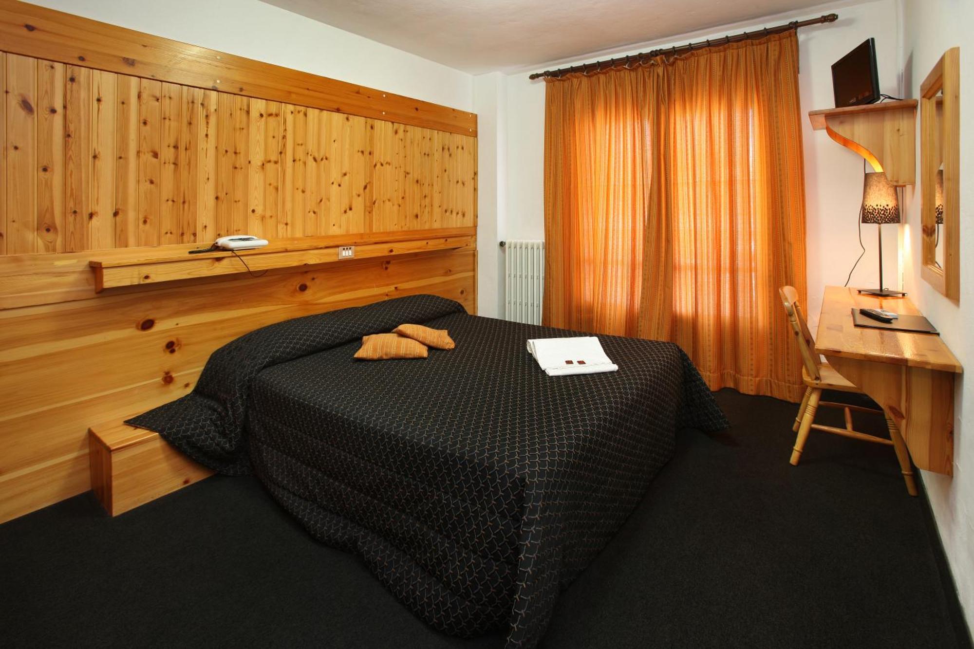 Hotel Splendid Oulx Cameră foto